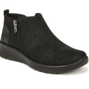 Bzees LifeStride Women's Greta Washable Round Toe Booties (wide)